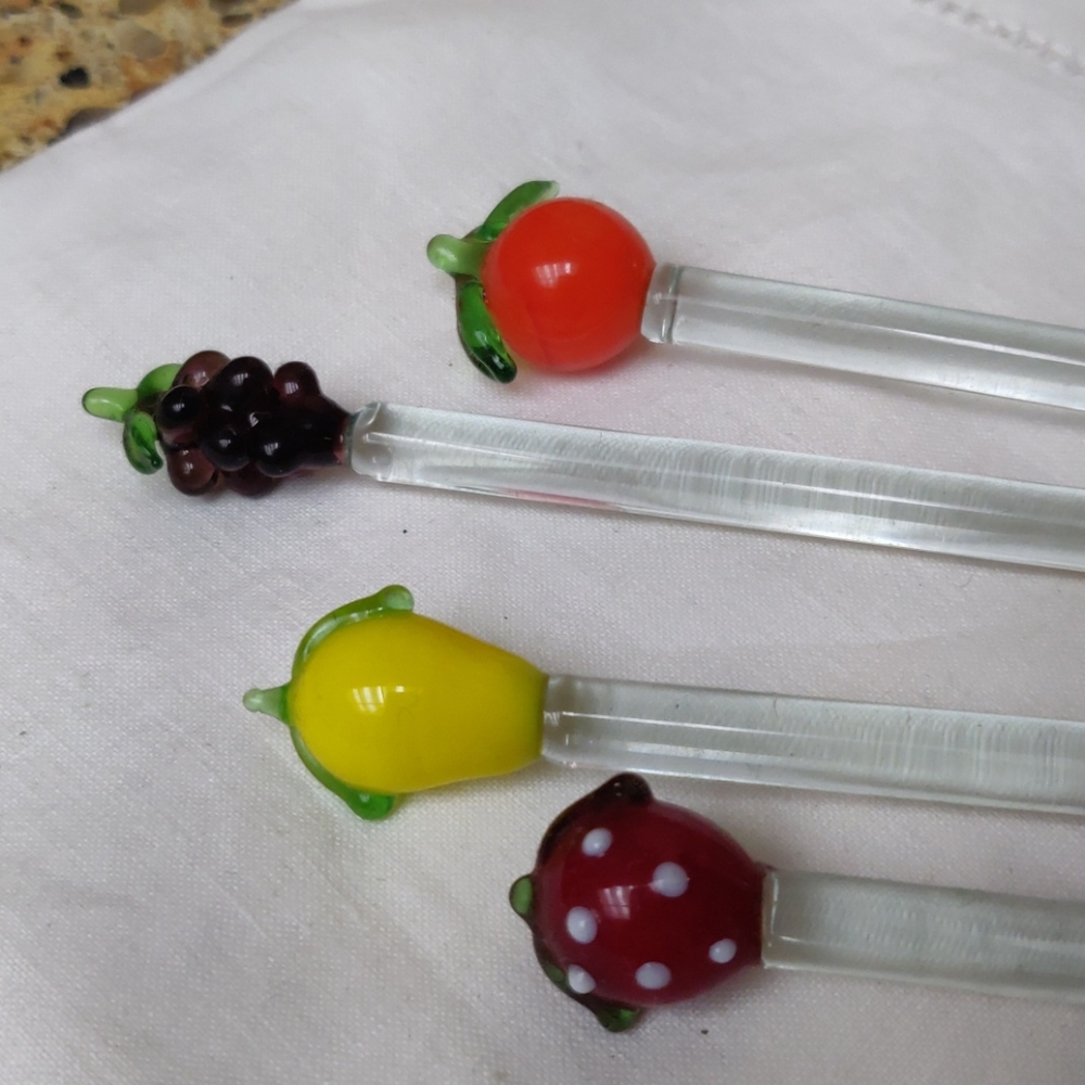 Set (4)  fruity drink stirrers